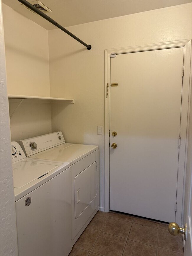 Building Photo - The Villages of Queen Creek rental home!