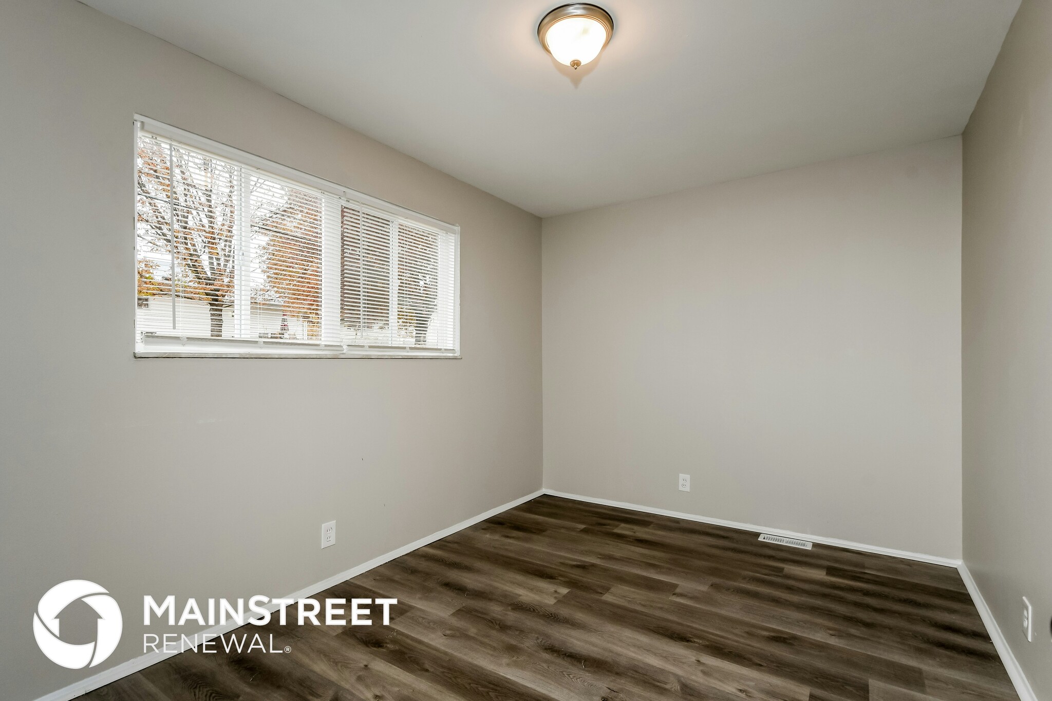 Building Photo - 1575 Loveland Dr