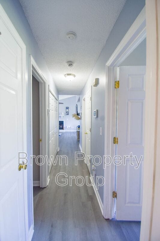 Building Photo - 5598 Windy Knoll Pl