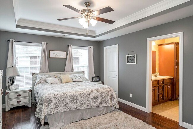 Building Photo - Beautiful 3-Bed Home In Mount Washington