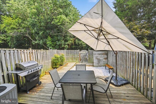 Building Photo - 6312 Chimney Wood Ct