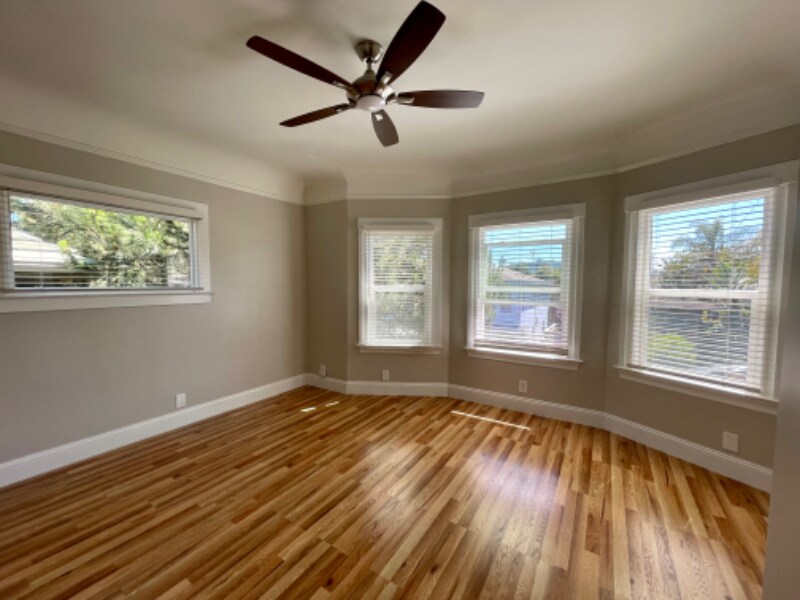 Building Photo - 210 Frisbie St