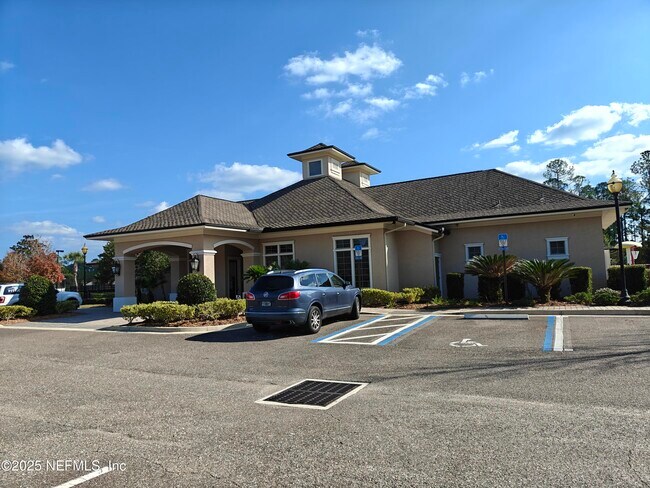 Building Photo - 70481 Winding River Dr