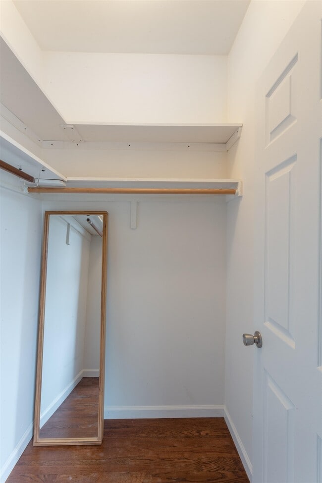 Building Photo - 127 New York Ave