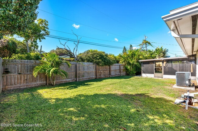 Building Photo - 1375 Crevalle Ave