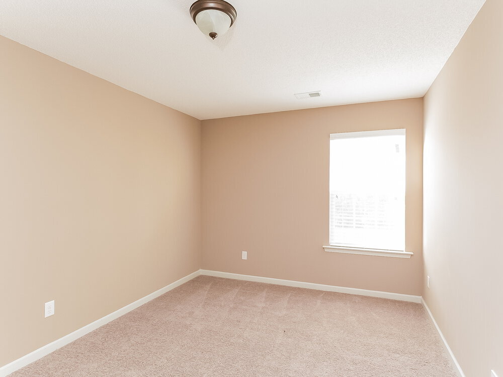 Building Photo - 7957 Gardendale Dr