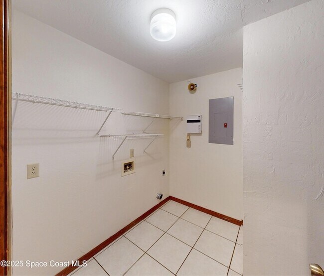 Building Photo - 9017 Manchester Ln