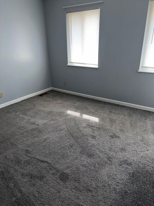 Building Photo - 2712_AUDUBON DR UNIT B