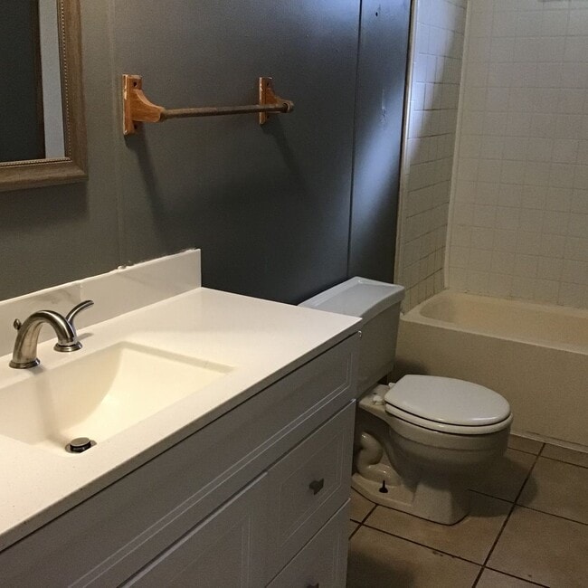 Building Photo - 108 Sandy Beach Ln