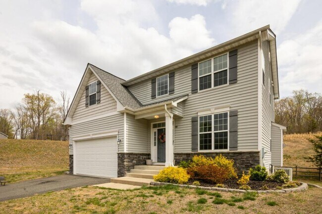 Building Photo - 48 Ellison Ct
