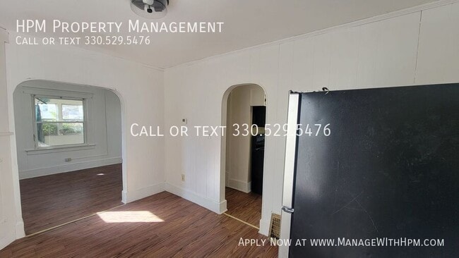 Building Photo - 421 E Thornton St