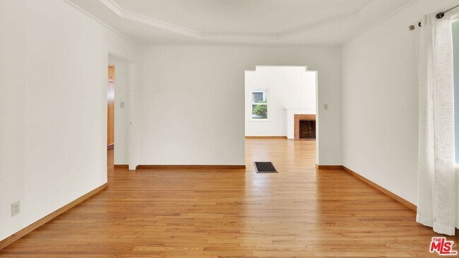 Building Photo - 624 15th St