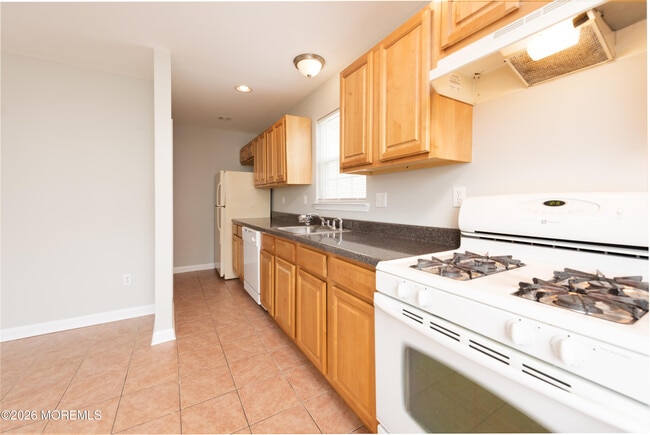 Building Photo - 41 Seabreeze Way