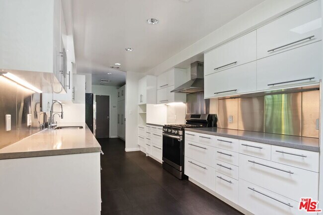 Building Photo - 13202 Dobbins Pl