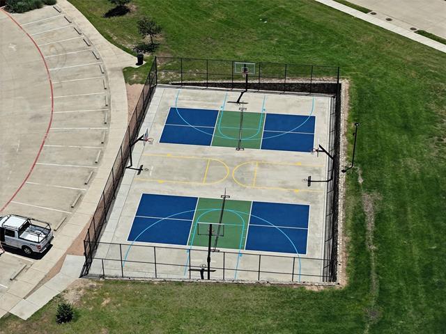 Building Photo - 205 Mineral Point Dr