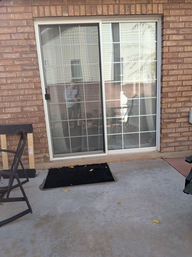 Building Photo - Easy Living! 3 Bedroom Home in St. George