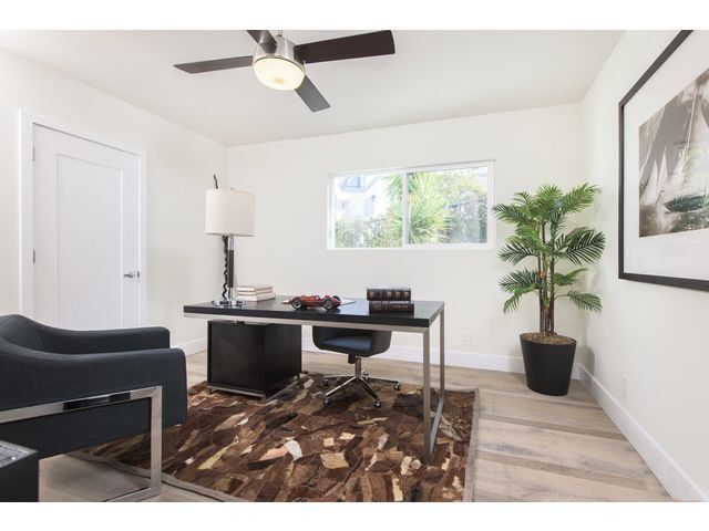 Building Photo - 15672 Castlewoods Dr