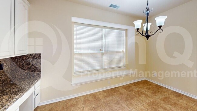 Building Photo - 3112 Chippenham Dr