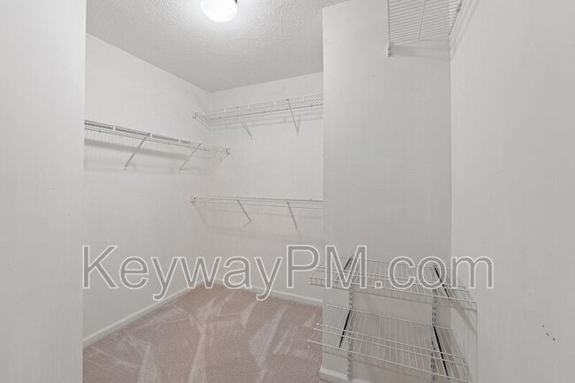 Building Photo - 845 Prairie Ln