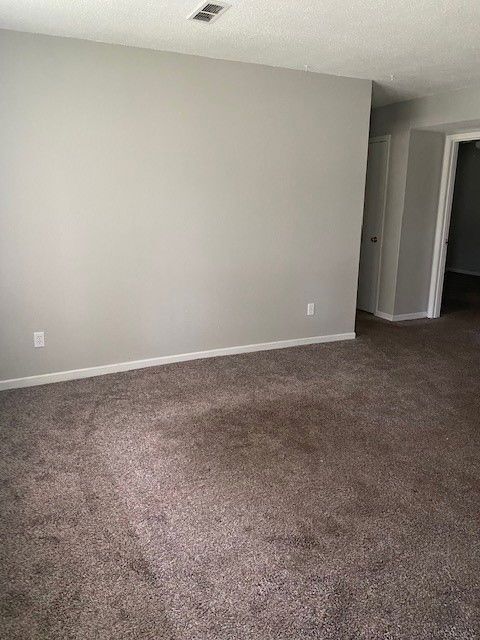 Building Photo - 2 Georgetown Dr