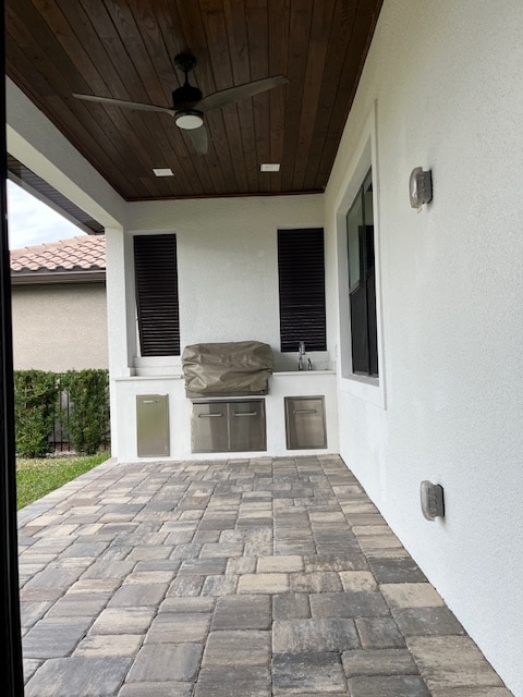 Building Photo - 20 Del Palma Dr