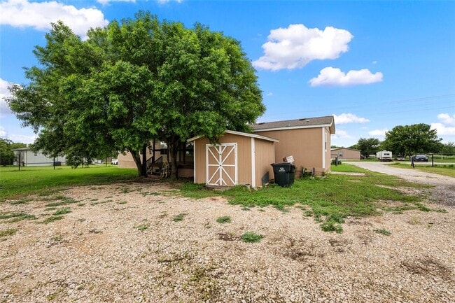 Building Photo - 360 Shady Oaks Dr