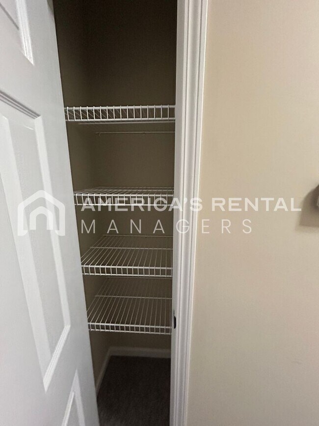 Building Photo - Home for rent in Lincoln!!! Available NOW!!!