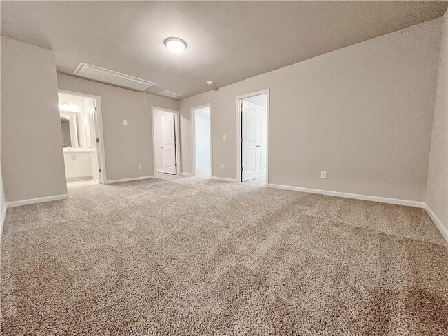 Building Photo - 1446 Fern Ridge Ln
