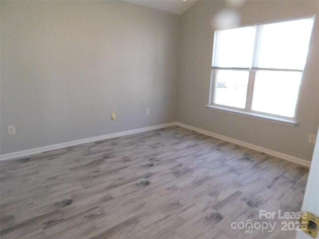 Building Photo - 1119 Hannah Rae Ct