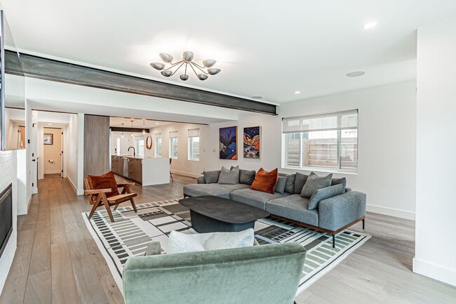 Building Photo - Luxury 3BD, 2.5BA Sloan's Lake Home with Top Floor Flex Room