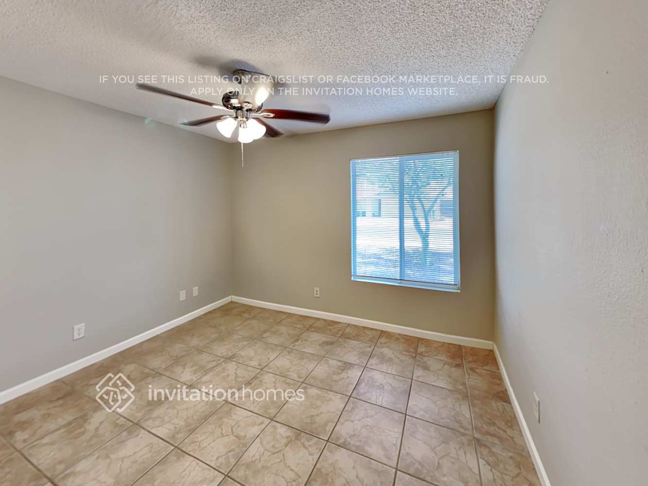 Building Photo - 708 W Nopal Pl