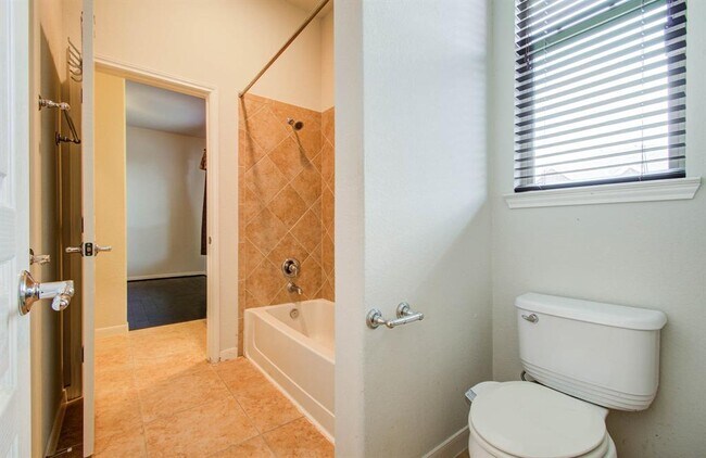 Building Photo - 25314 Celtic Terrace Dr