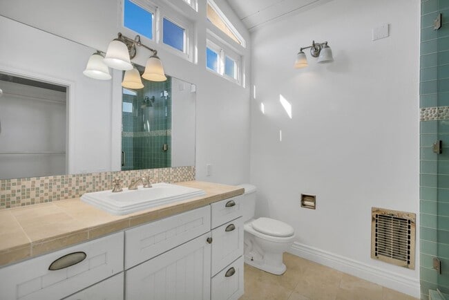 Building Photo - 28348 Rey De Copas Ln