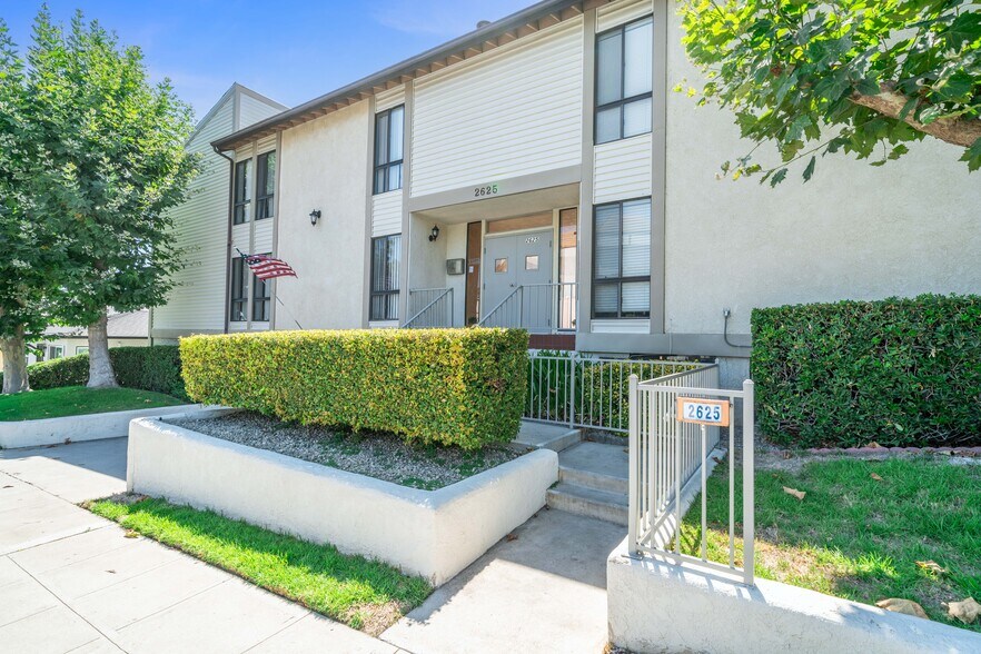 Primary Photo - 2625 N Lincoln St