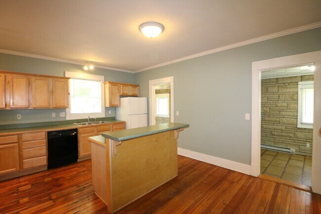 Building Photo - 826 Vattier Street