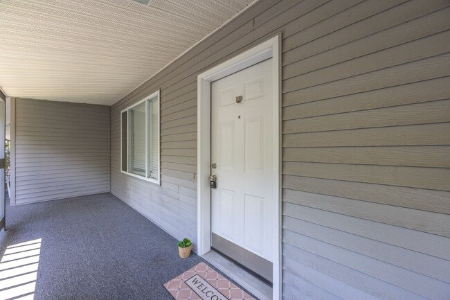 Building Photo - Waterfront Condo Overlooking Hamlin Pond –...