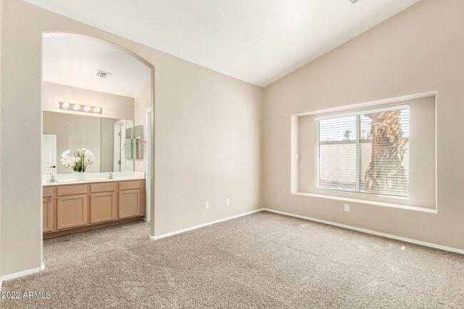 Building Photo - 5960 S Brittany Ln