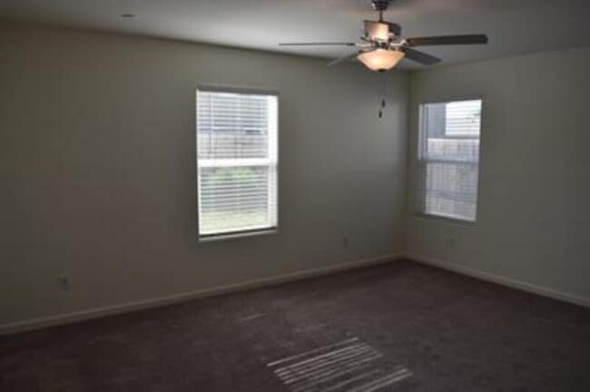 Building Photo - 686 Keenan Ct