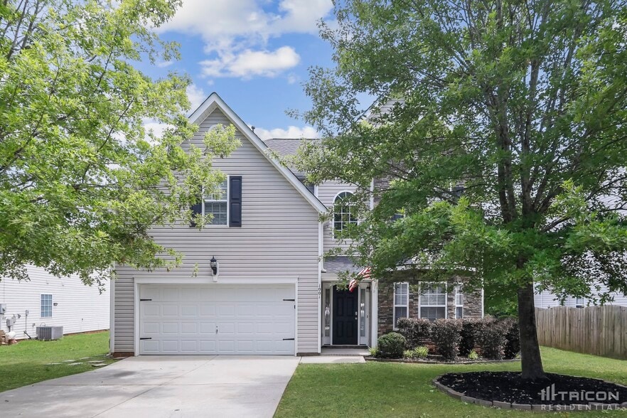 Primary Photo - 1001 Southridge Dr