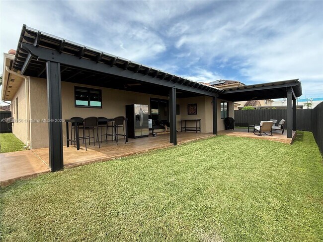 Building Photo - 13232 SW 274th Terrace