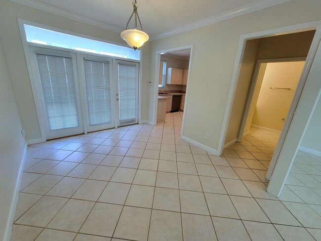 Building Photo - 3974 Grove Park Dr