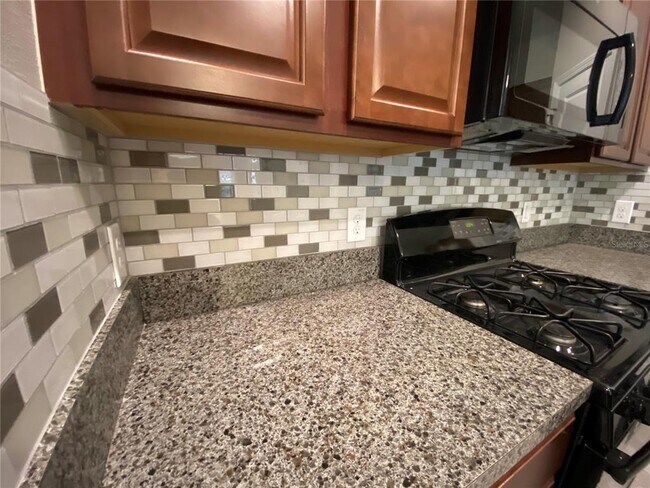 Building Photo - 21036 Wistful Yearn Dr