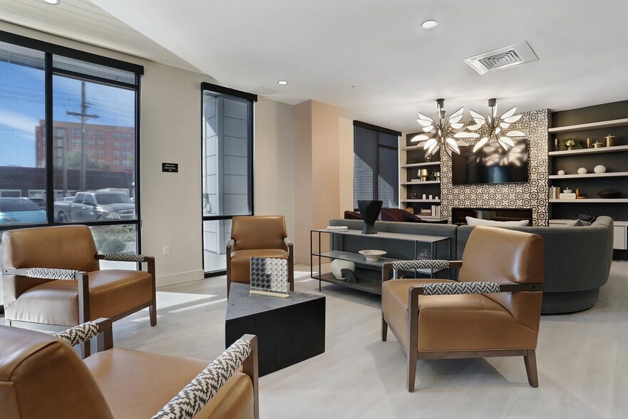 Building Photo - 340 West 700 S