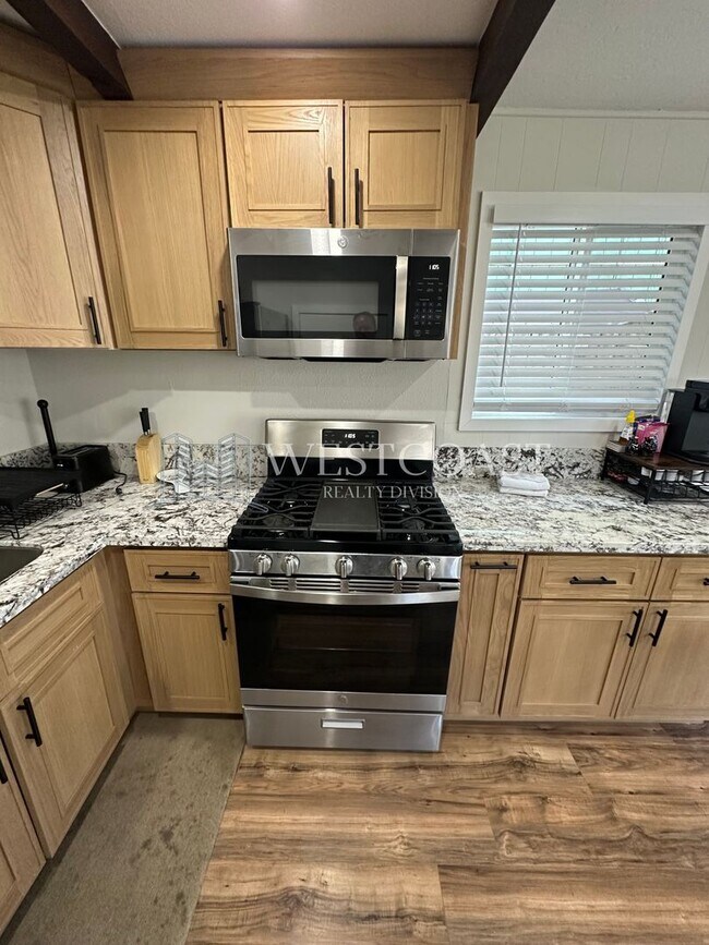 Building Photo - Charming Big Bear Retreat – Cozy 2-Bed Cab...