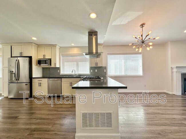 Building Photo - 8443 Delridge Wy SW