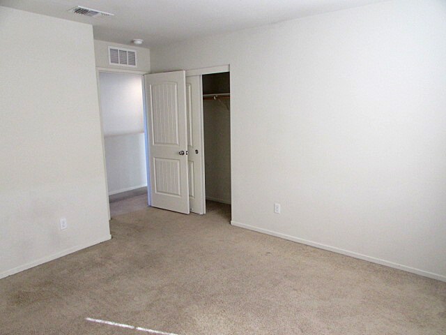 Building Photo - Spacious 5-Bedroom Home with Loft, Solar P...