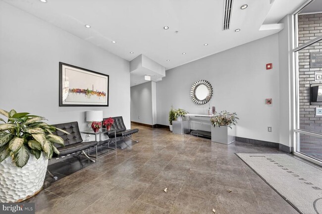 Building Photo - 2100 11th St NW