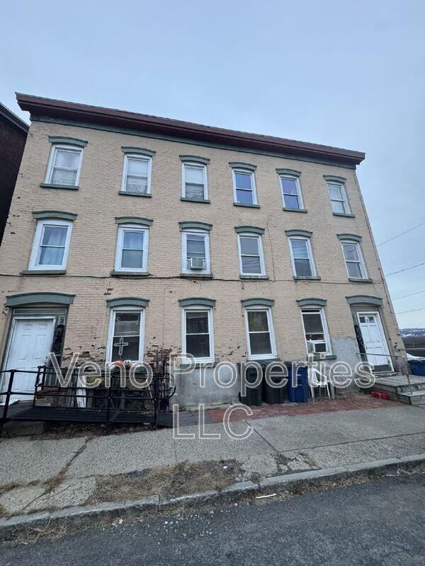Building Photo - 1 Cataract St