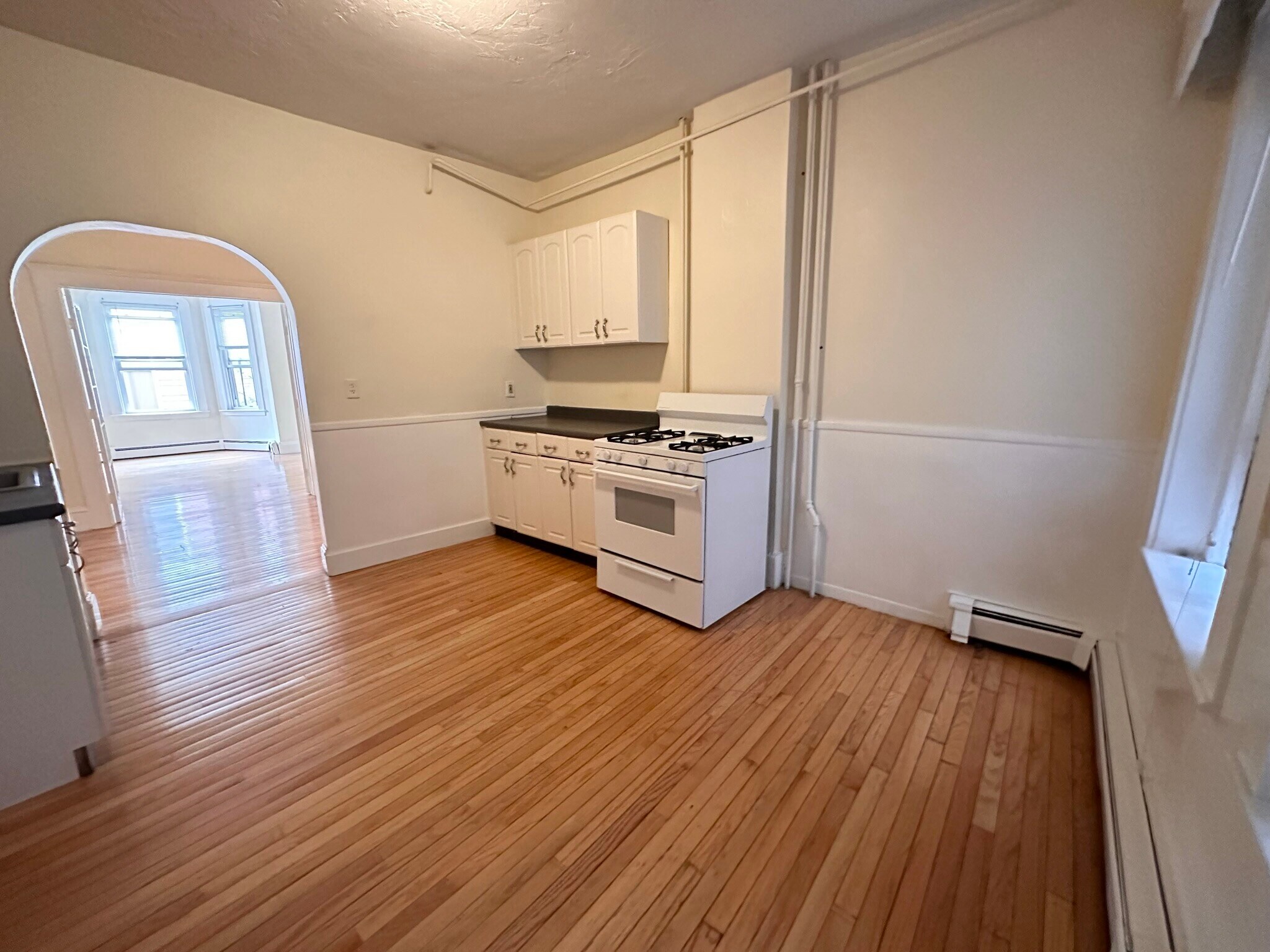 Building Photo - 50 Prince St