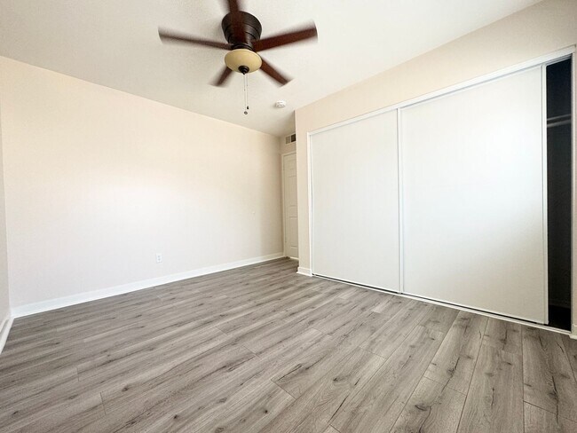 Building Photo - 68745 Tachevah Dr